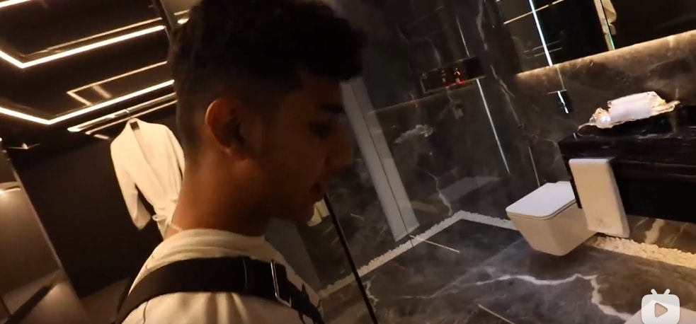 迪拜小哥豪宅,迪拜土豪哥卖劳斯莱斯