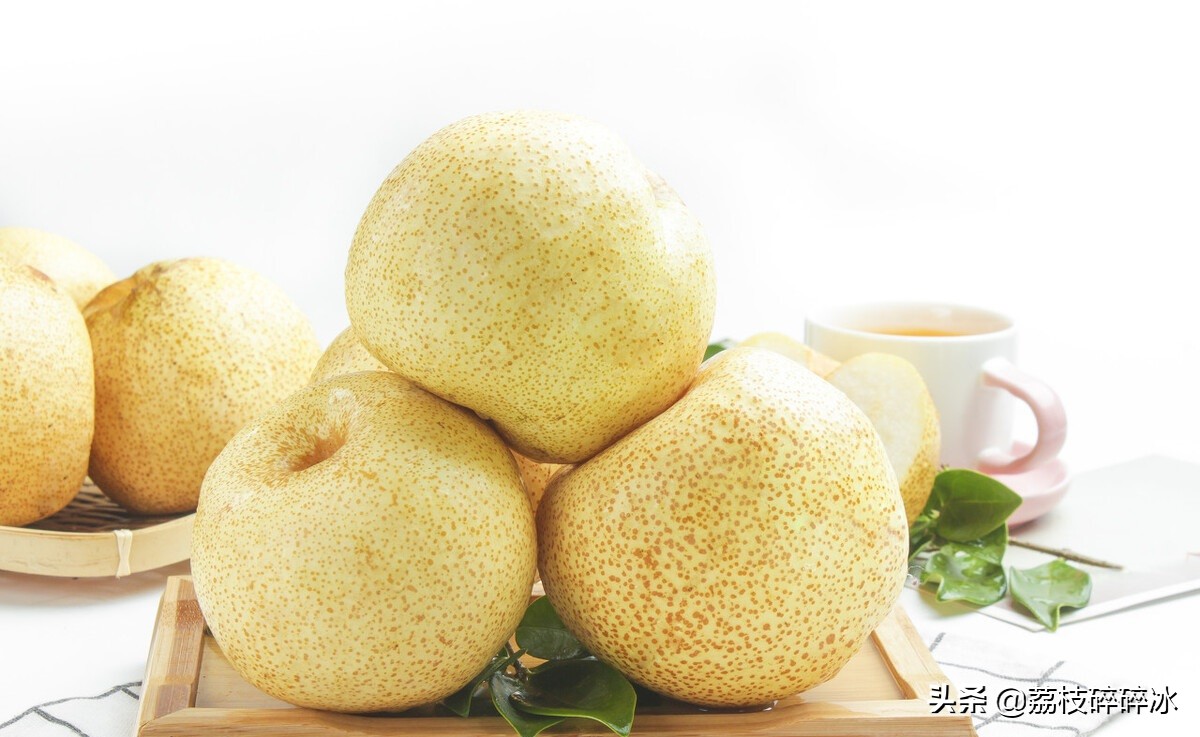 买梨子怎么选才好吃,买梨的时候怎么买最甜的