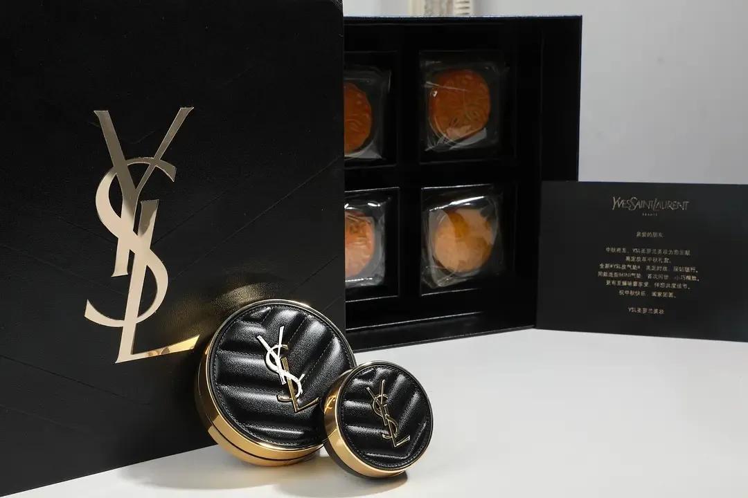 太奢侈了！LV、迪奥、爱马仕的月饼，美到不忍心吃