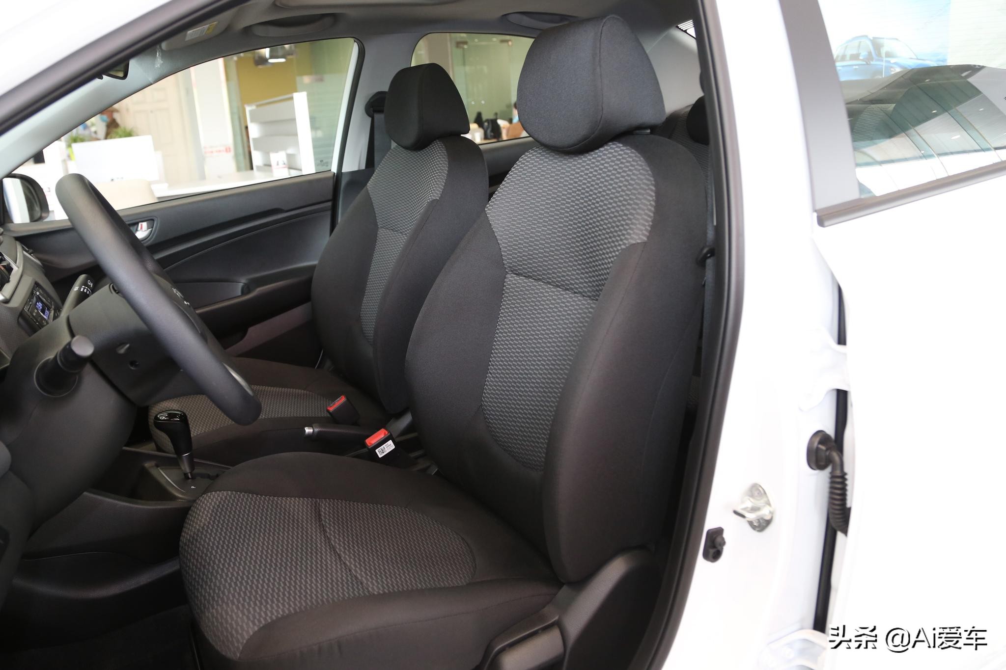 省油性价比高的车5万左右自动挡,现代瑞纳最新款顶配