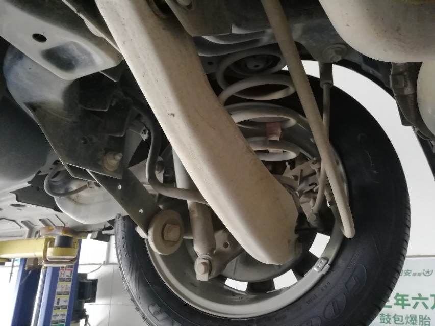 聊一聊别克君威,上一代别克君越