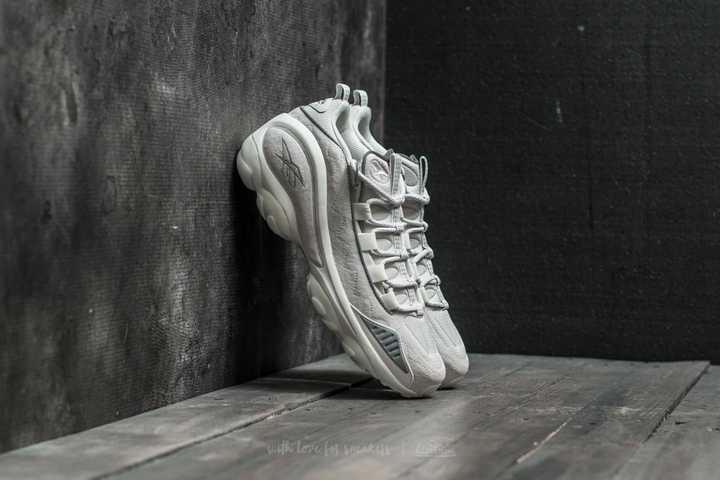 reebok锐步鞋纯黑色,锐步reebok篮球鞋怎么样