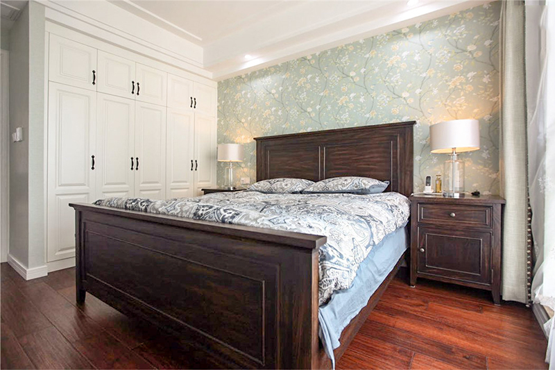 省钱又实用简易衣柜,铝框架衣柜柜门省钱