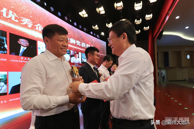 尊重企业家尊重创业者,尊重企业家重视企业家