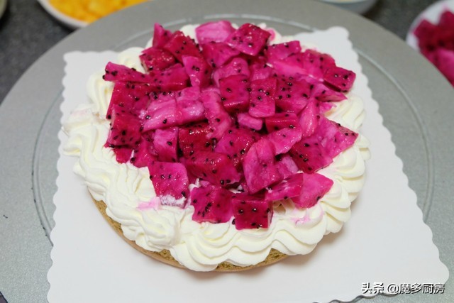 蛋糕做起来好吃又简单,怎样用家里的材料制作美味的蛋糕