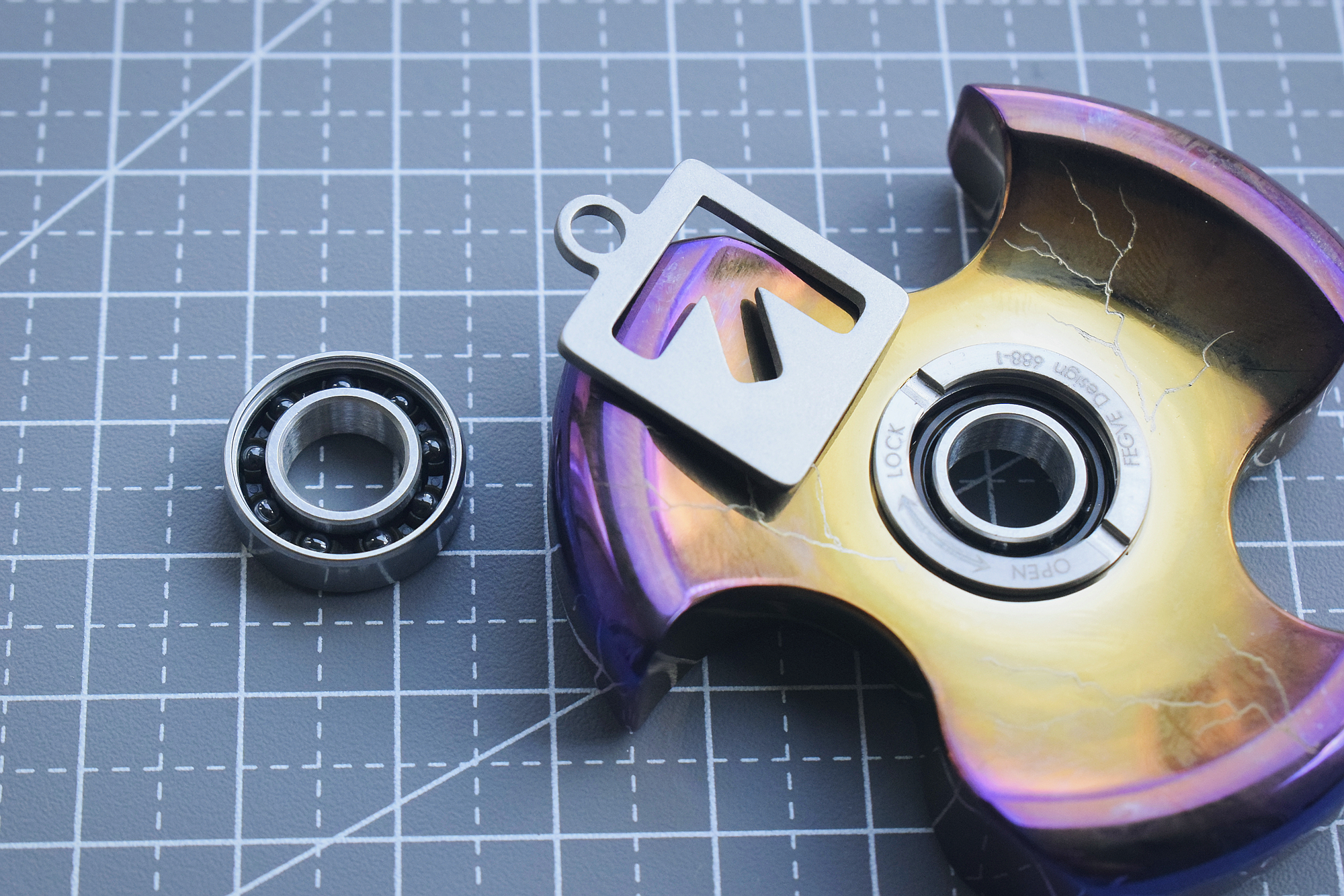 赏心悦目，转到停不下来！——斐戈FEGVE“胖三叶”指尖陀螺赏评