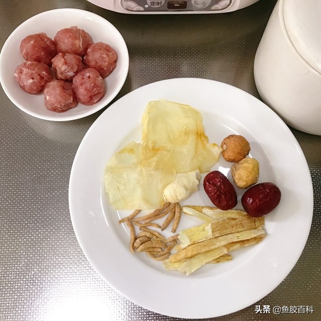 鱼胶煲汤的最佳配方,吃鱼胶宝宝