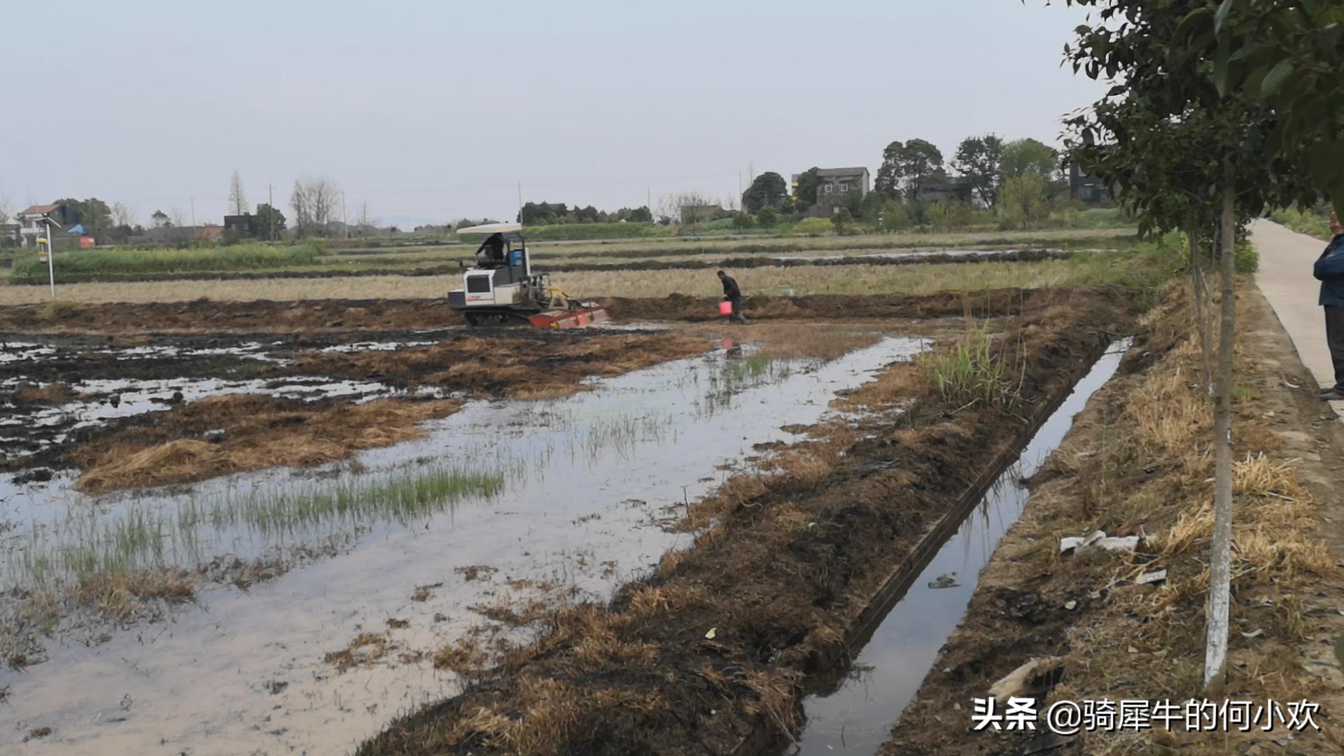 最先进的大马力旋耕机,履带式旋耕机1000匹马力