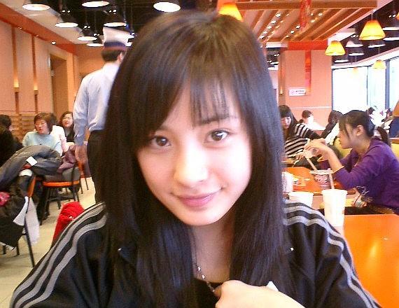 杨幂18岁照片,杨幂最迷人十张照片