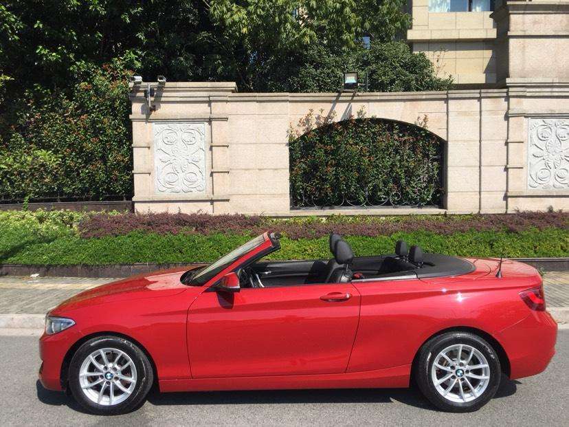 宝马2.0硬顶敞篷4座跑车报价,比宝马三系还要值得买的车