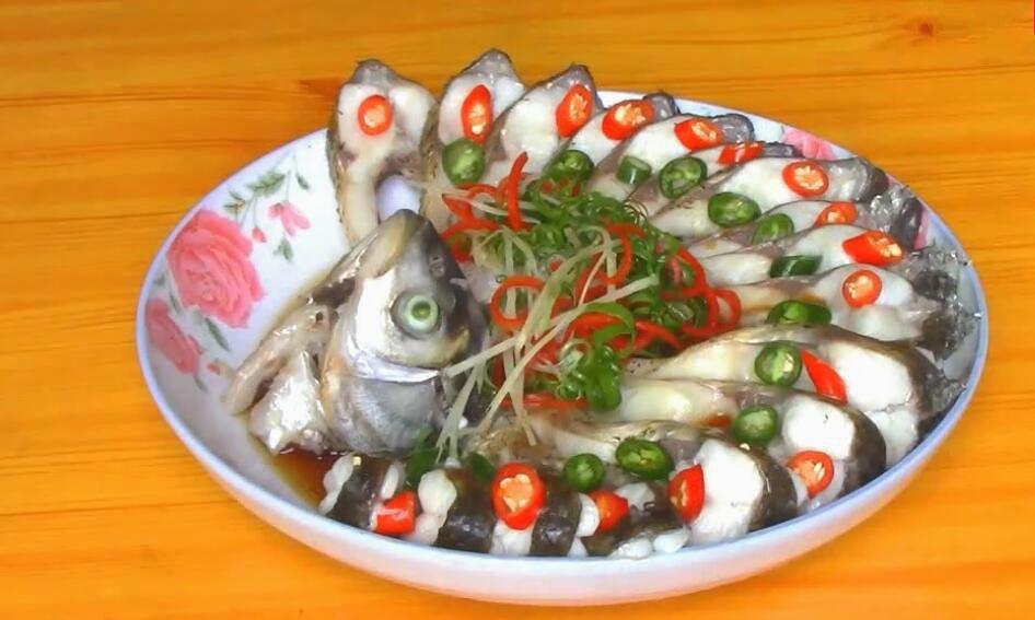 教你在家做孔雀开屏鱼年夜饭必选,年夜饭餐桌上必备菜孔雀开屏
