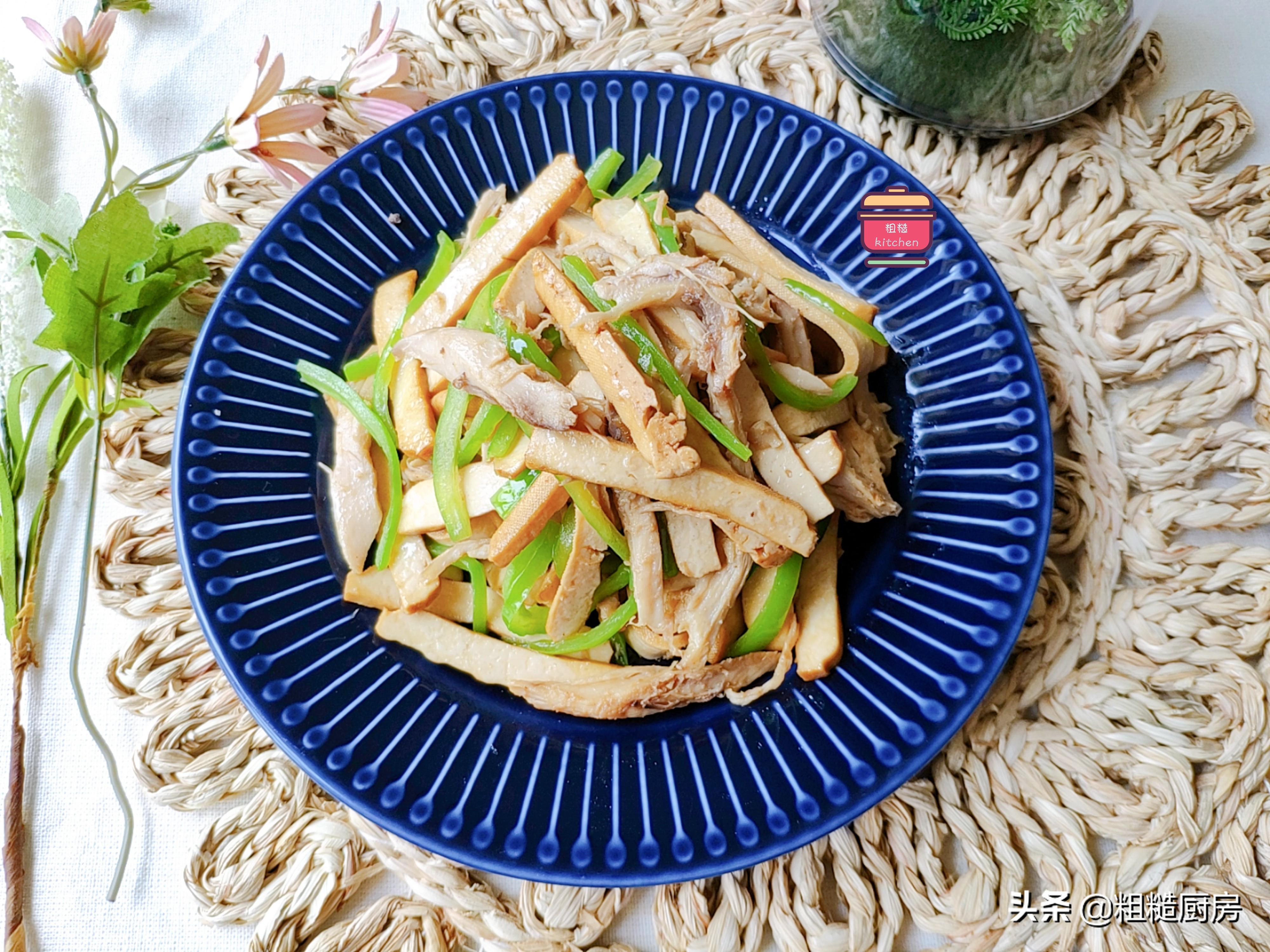 烧鸡简单配料味道也鲜美,贪便宜买一元鸡