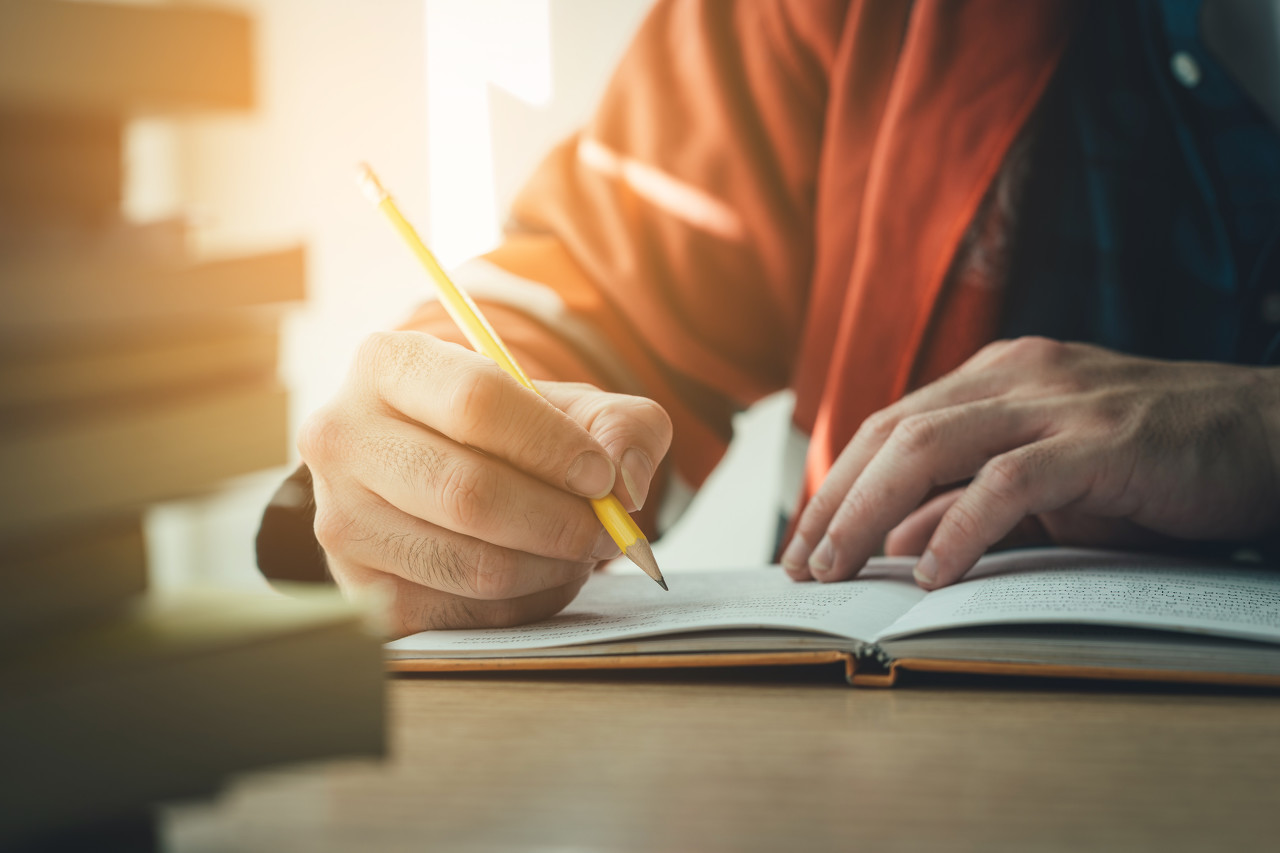 留学招生官tony,留学中介招生官