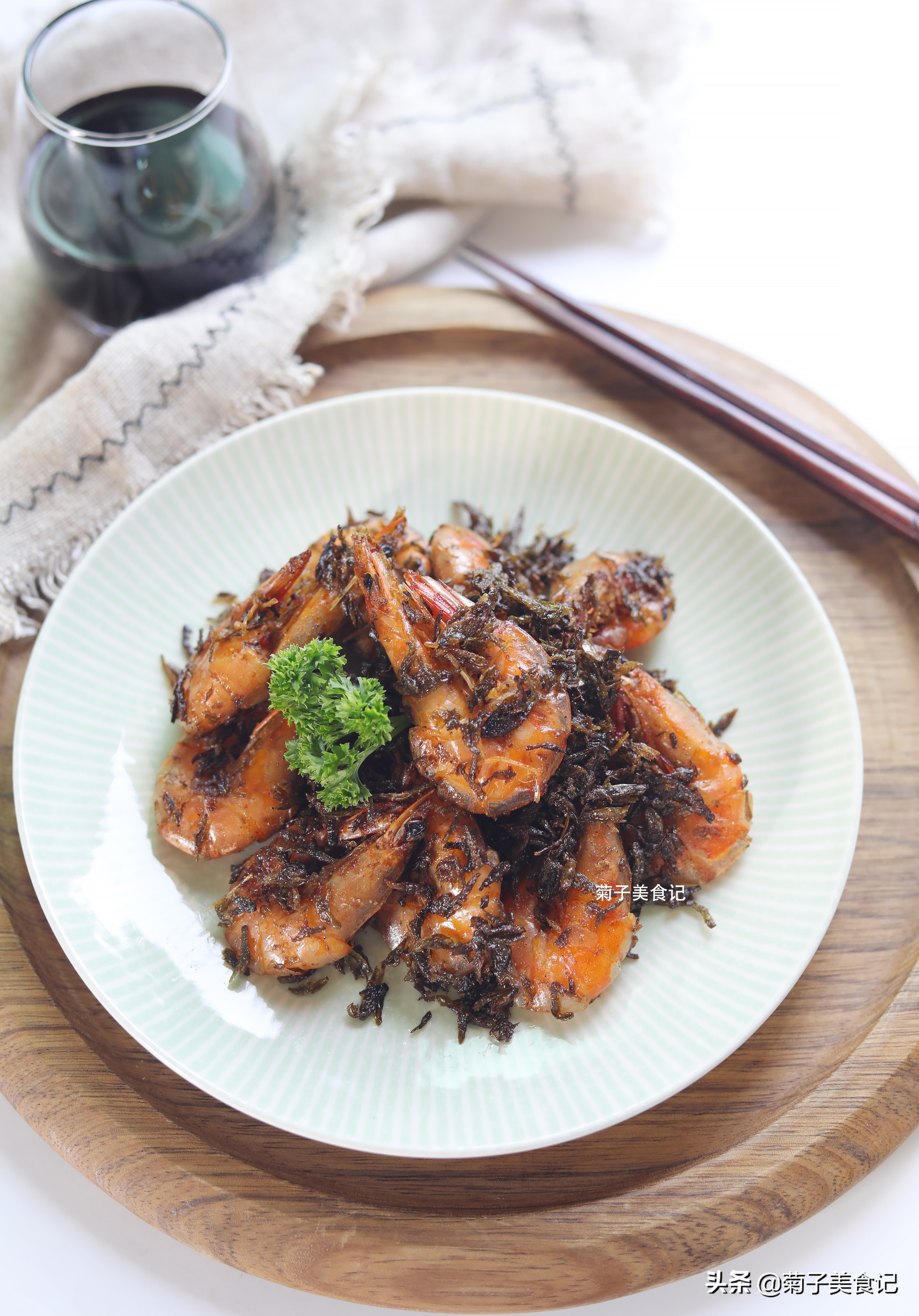 如何保存虾让它的口感不变,买过来的虾需要怎样清洗才能吃