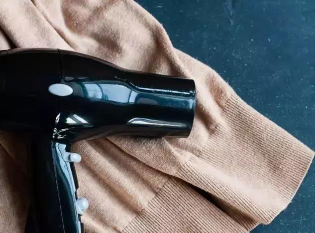 拉链脚坏了用吸管怎样修复,用塑料吸管修复衣服拉链