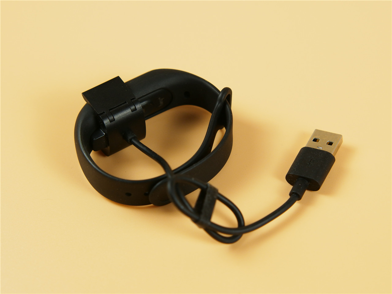 黑加手环只能APP查询监控数据?不存在的,利用天猫精灵语音也行