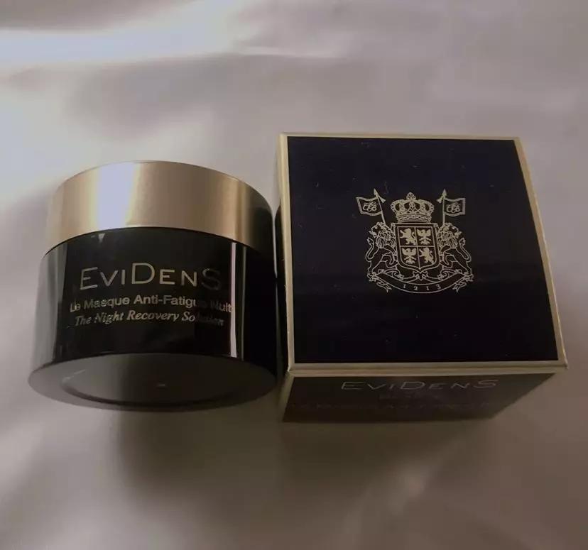 好用的补水保湿贴片面膜,推荐好用的面膜用了不觉得油腻