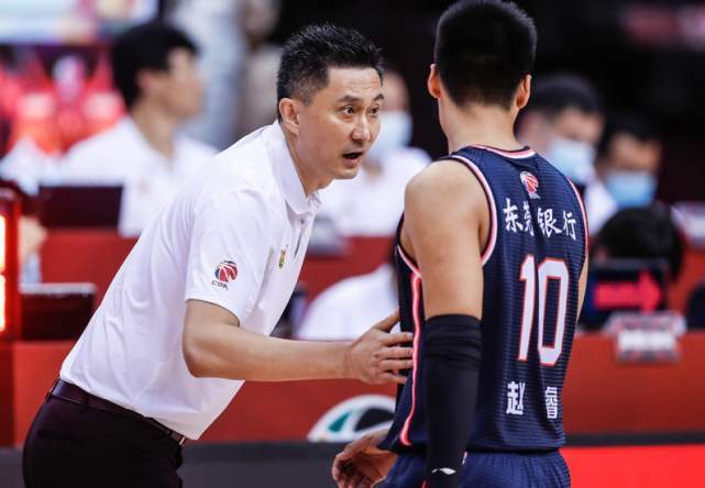 宏远动态:苏伟顶薪媲美阿联,实乃朱总无奈之举!你怎么看?