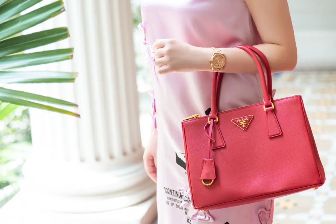 情侣送礼物不应该送什么,情侣之间送礼物不对等