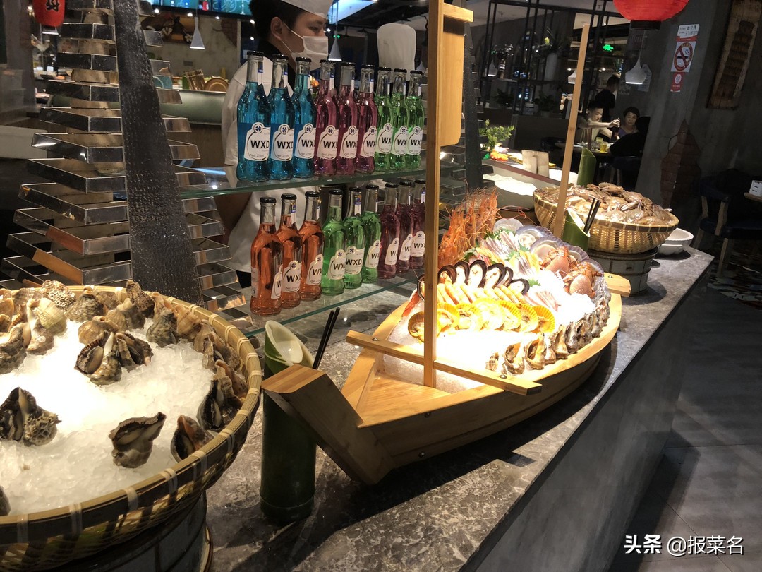 螃蟹虾扇贝,海鲜自助螃蟹和大扇贝