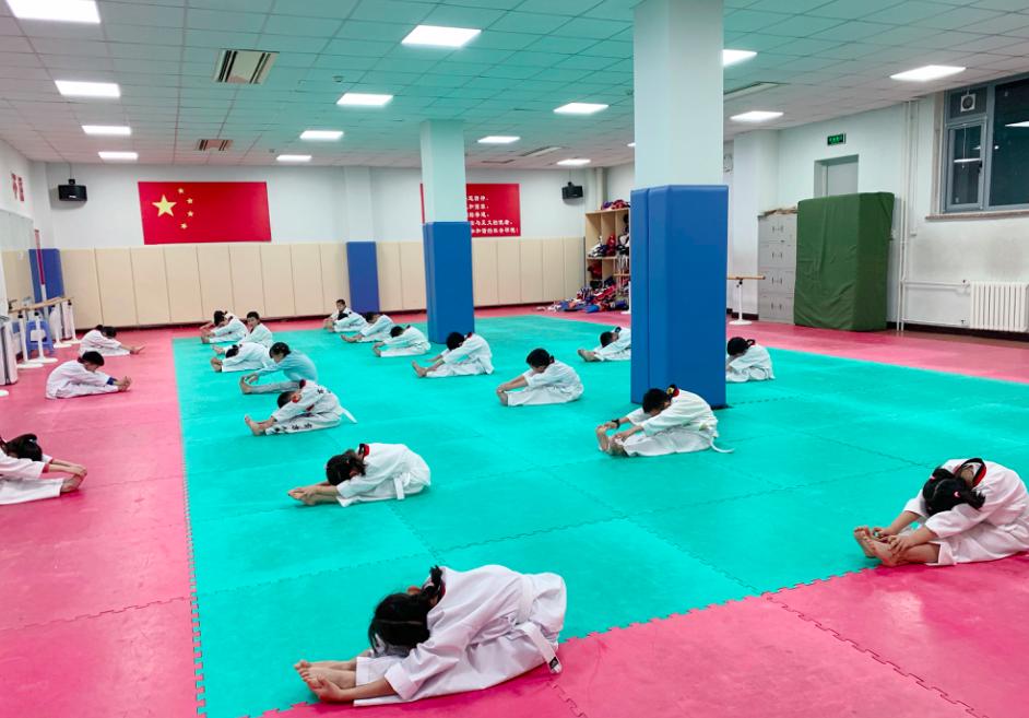 孩子学习跆拳道几年最大的收获,小朋友学了一年跆拳道