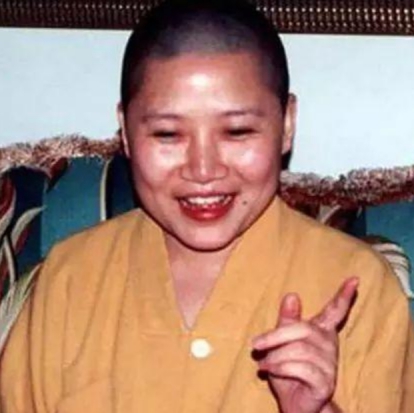 李娜出家视频唱的是李娜本人么,李娜在歌坛有怎样的地位