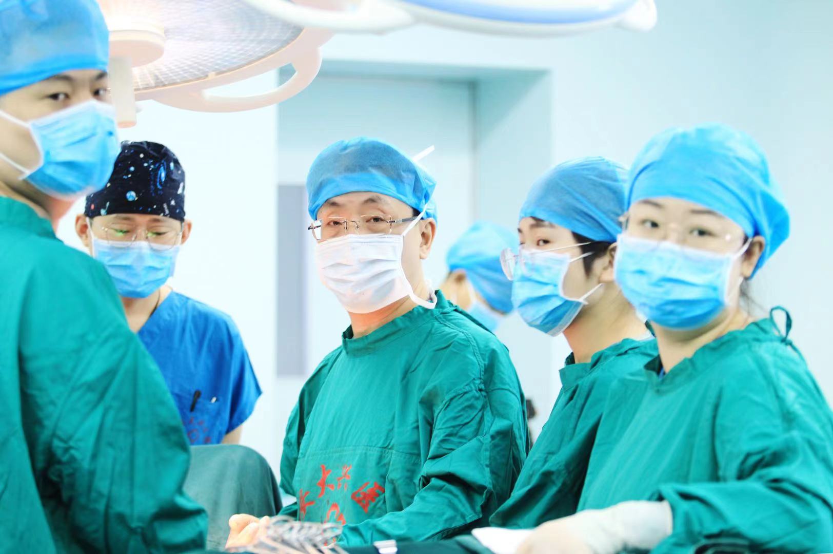 西安第三人民医院甲乳外科,西安大兴医院甲乳外科