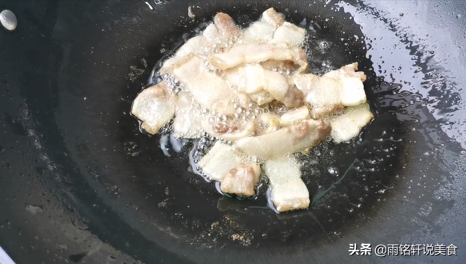 竹笋要怎么焯水才不会有苦涩味,竹笋怎么焯水最好吃