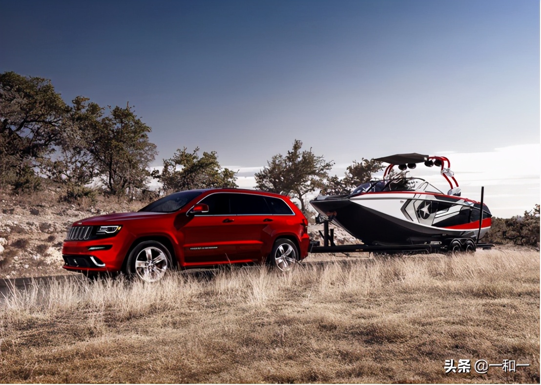 大切诺基srt到底有多强,零百加速2.6秒的大切诺基srt