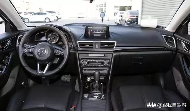 两厢马自达3和高尔夫哪个好,两厢小钢炮马自达3