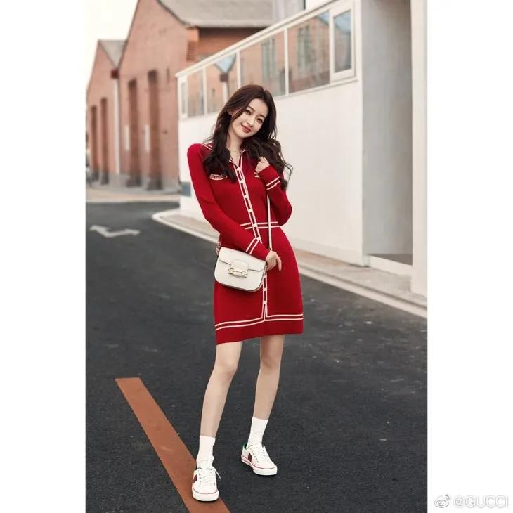 jk女团杨超越,jk杨超越同款