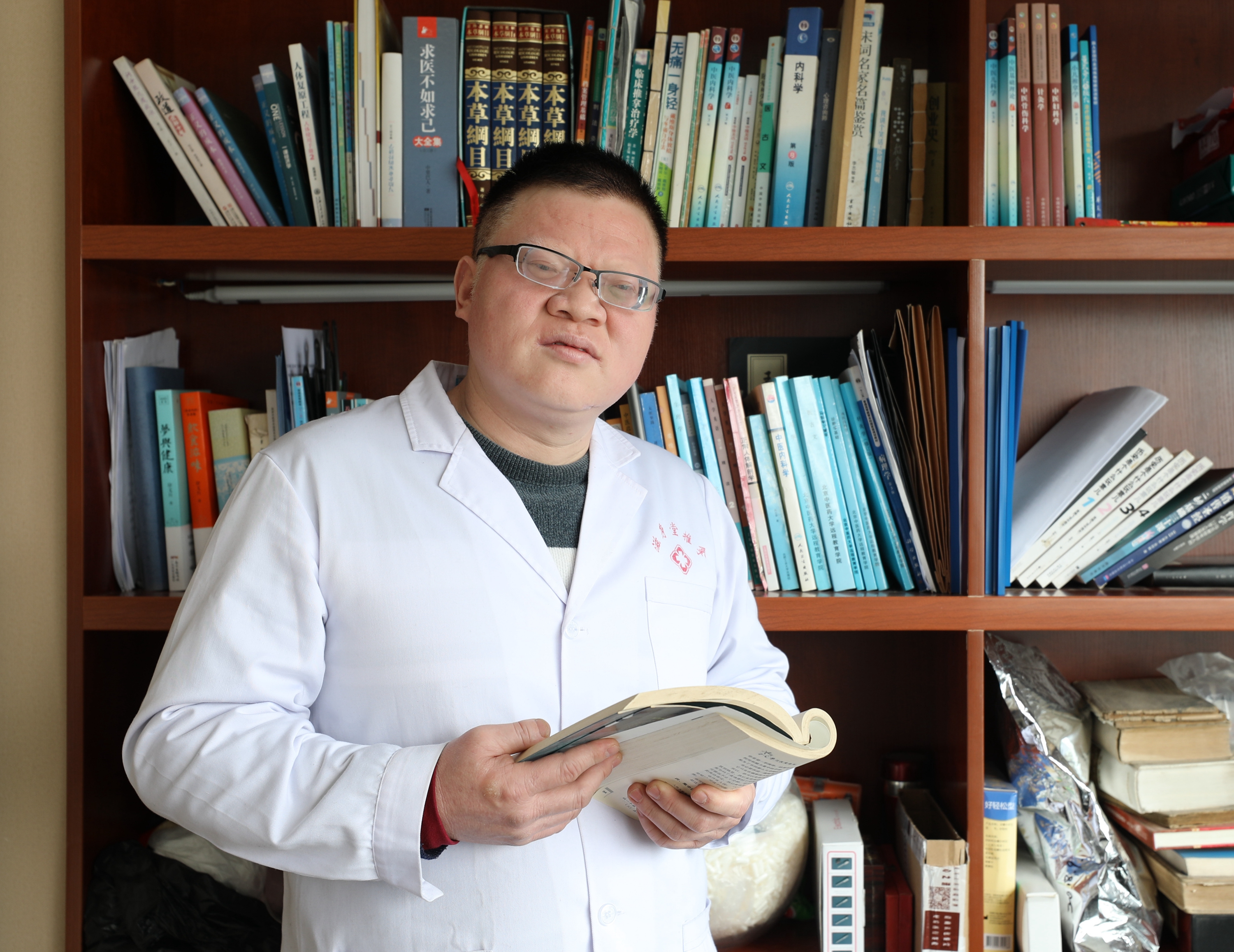 江苏沭阳吴爱林:弱视中“推”出光明人生