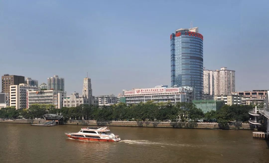 钟南山100字介绍,钟南山介绍100字左右