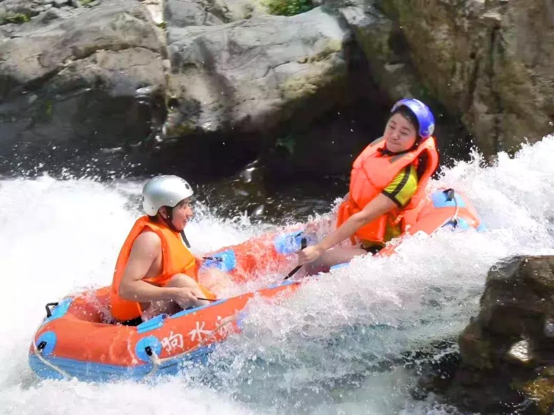 抓住夏日的尾巴来游泳吧,博罗漂流