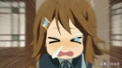 嗓子干痒有异物感刷牙恶心干呕,嗓子干呕有异物感应该怎样治