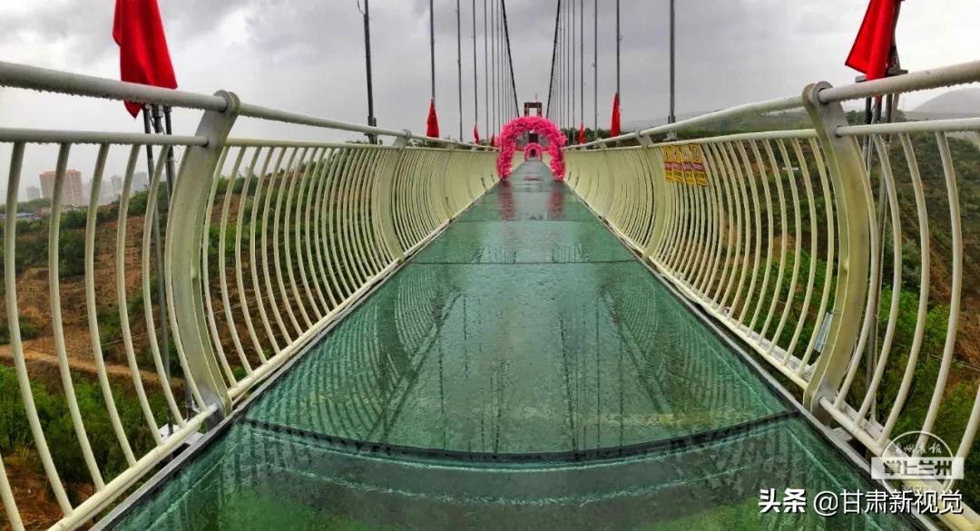 玻璃桥甘肃有没有玻璃栈道,兰州黄河铁桥玻璃栈道