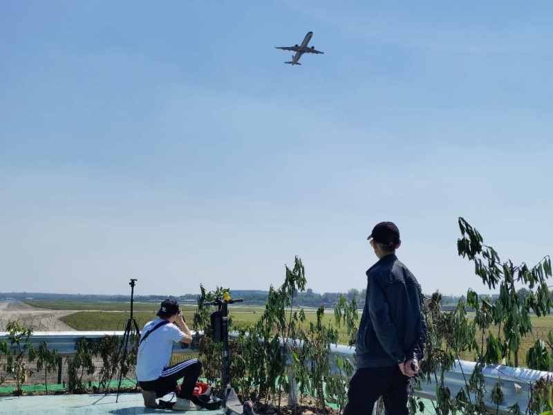双流空港花田看飞机降落最佳地点,双流空港花田飞机场