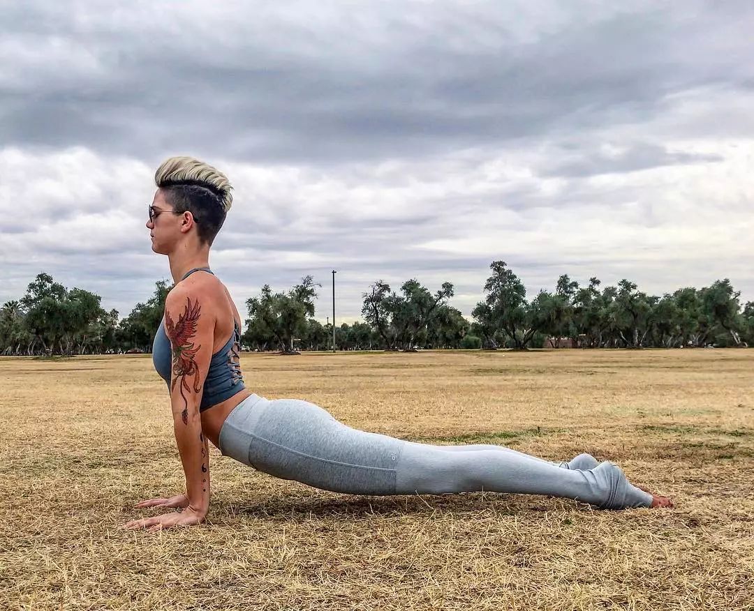 什么搭配可以突出腰臀比,显瘦的技巧腰臀比