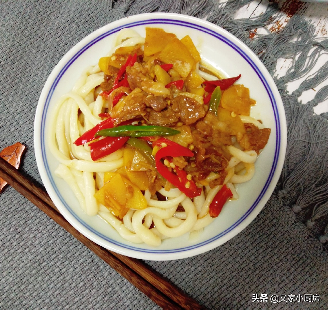 拉面条子怎么弄好吃,怎么做拉面条子拉得快