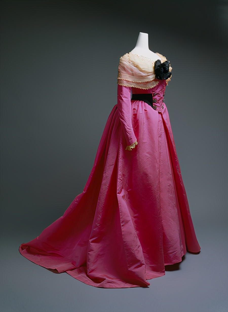 施华洛世奇有什么特别,施华洛世奇水漾魔力