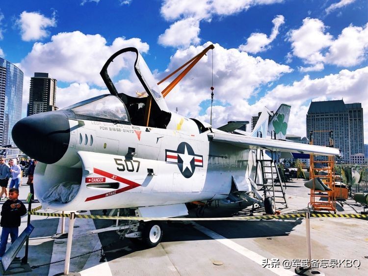 a-7海盗攻击机空战性能,a-7海盗战机