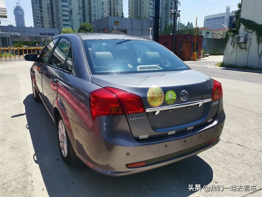 2009年的别克凯越车况好,十几年的二手别克凯越