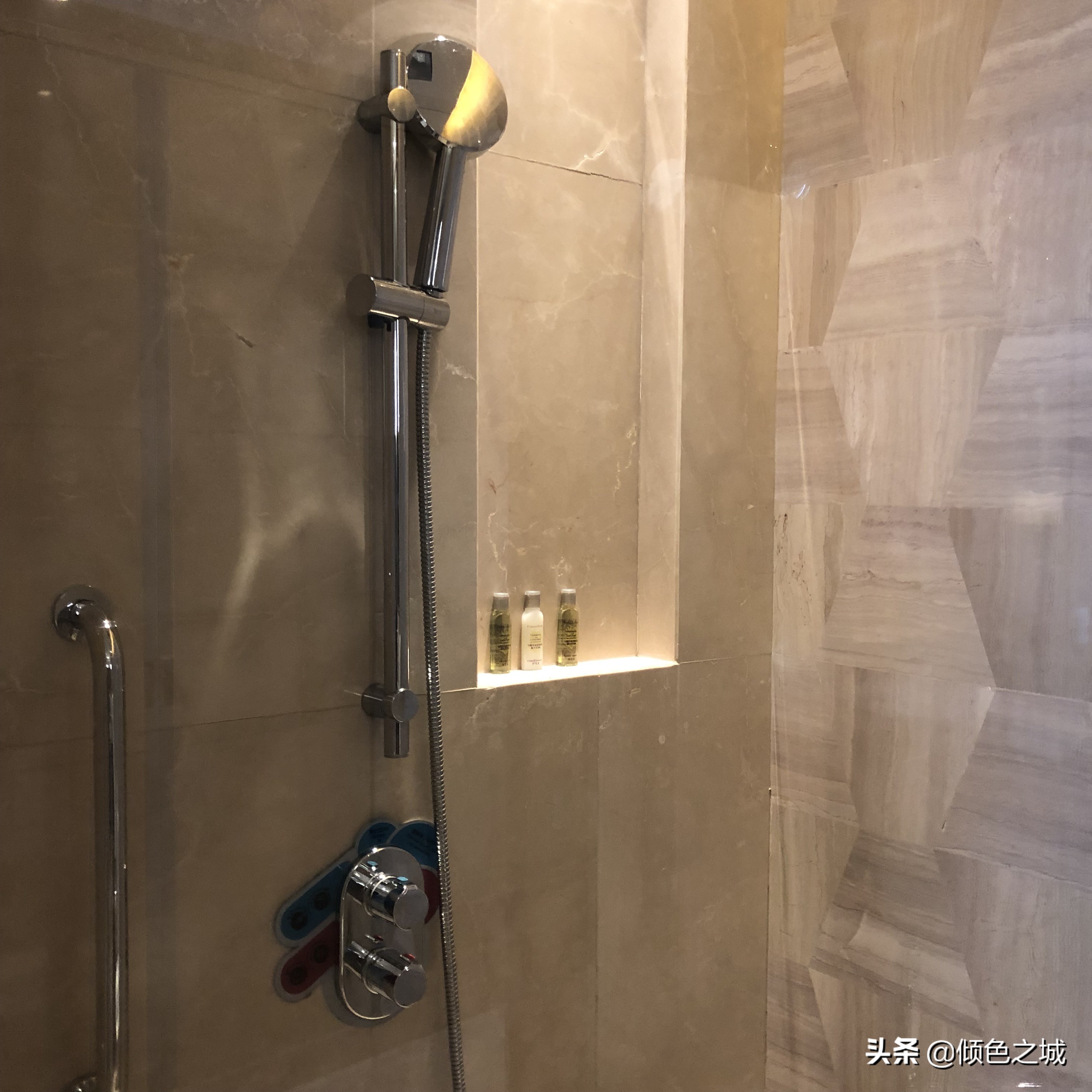 厦门希尔顿逸林酒店房间价格,厦门逸林希尔顿酒店附近的景点