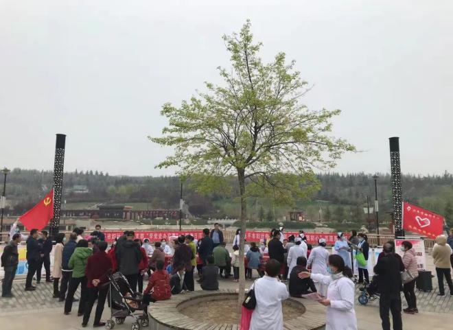 发展共识凝聚追赶超越的伟力兴平市妇幼保健院计划生育服务中心“我为群众办实事”综述