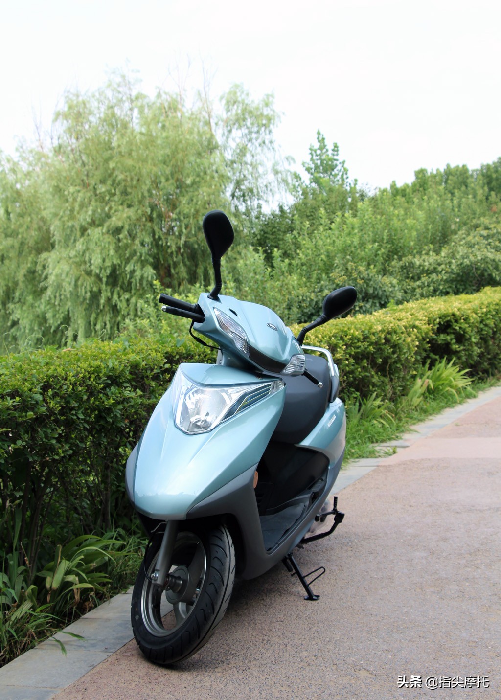 被忽视的都市精灵，经济环保的王野睿御国四电喷摩托车