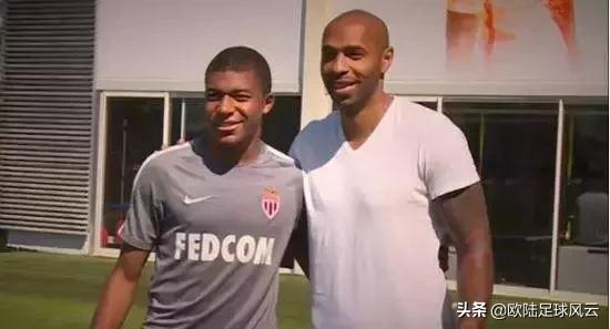 2022足坛新秀排行榜,世界足坛未来十大新星中锋