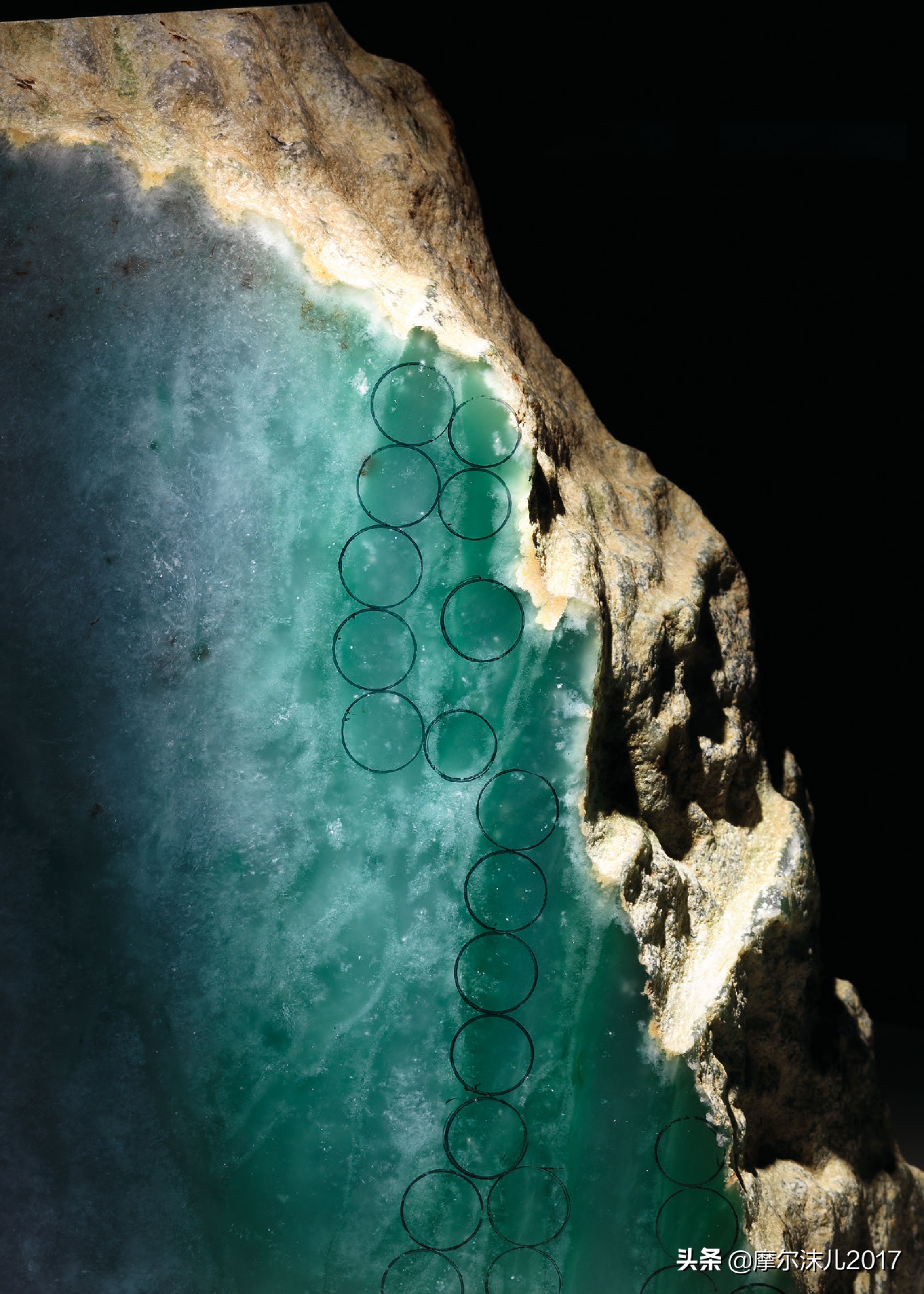 今年香港佳士得拍卖顶级珠宝,佳士得瑰丽珠宝及翡翠首饰