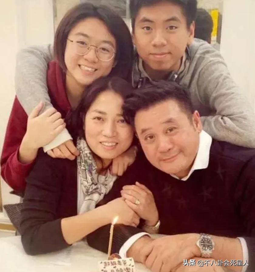 香港明星在三线城市捞金,香港内地捞金