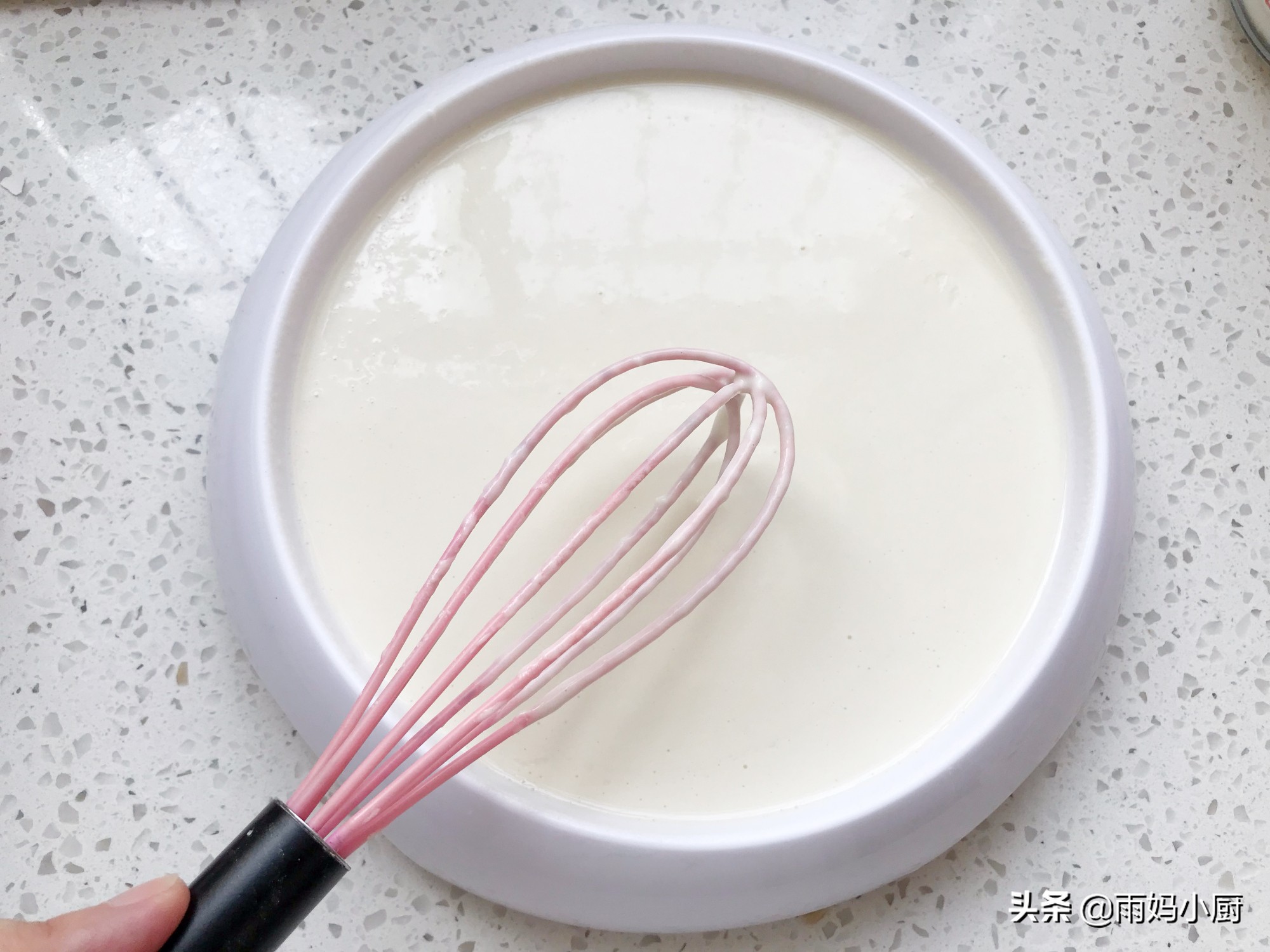 想吃煎饼不用买，在家自制5分钟烙10个，美味又下饭，全家都爱吃