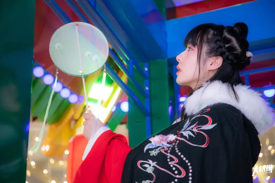 在杭州遇见紫禁城!宫灯前祈福、畅音阁迎新!来这里过故宫中国节